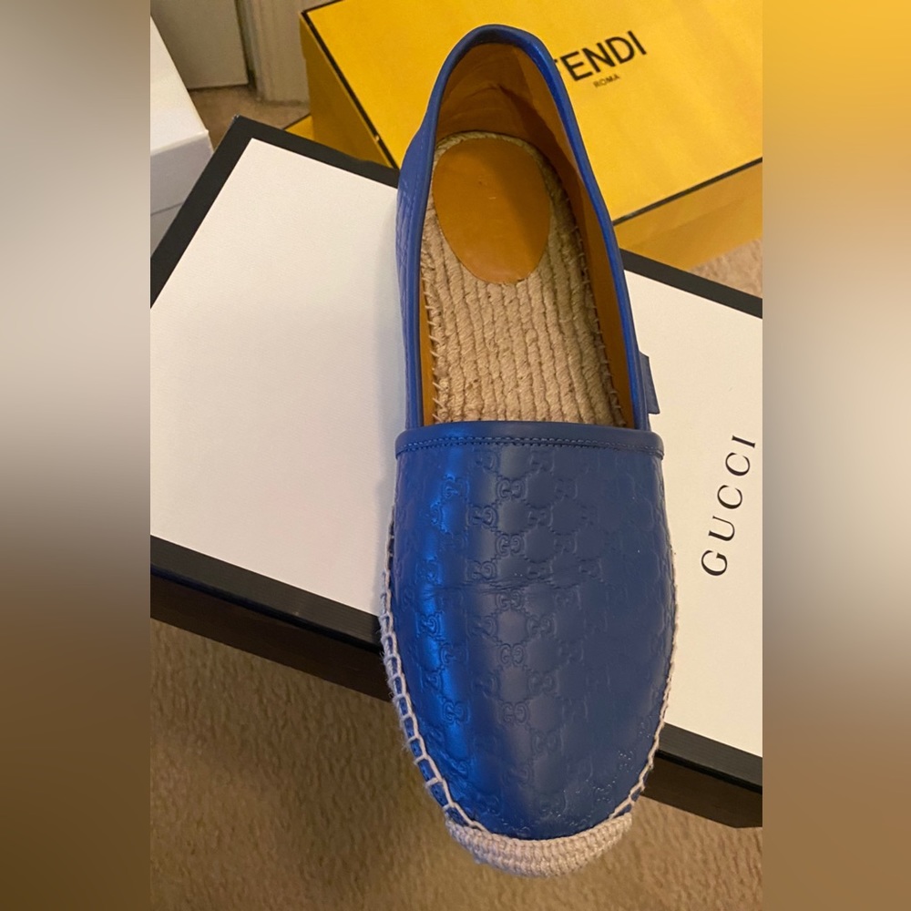 Gucci Shoes - Picture 2 of 2